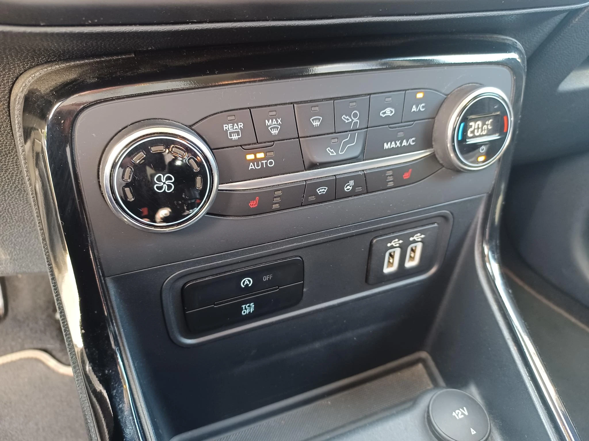 Ford-EcoSport-image-12