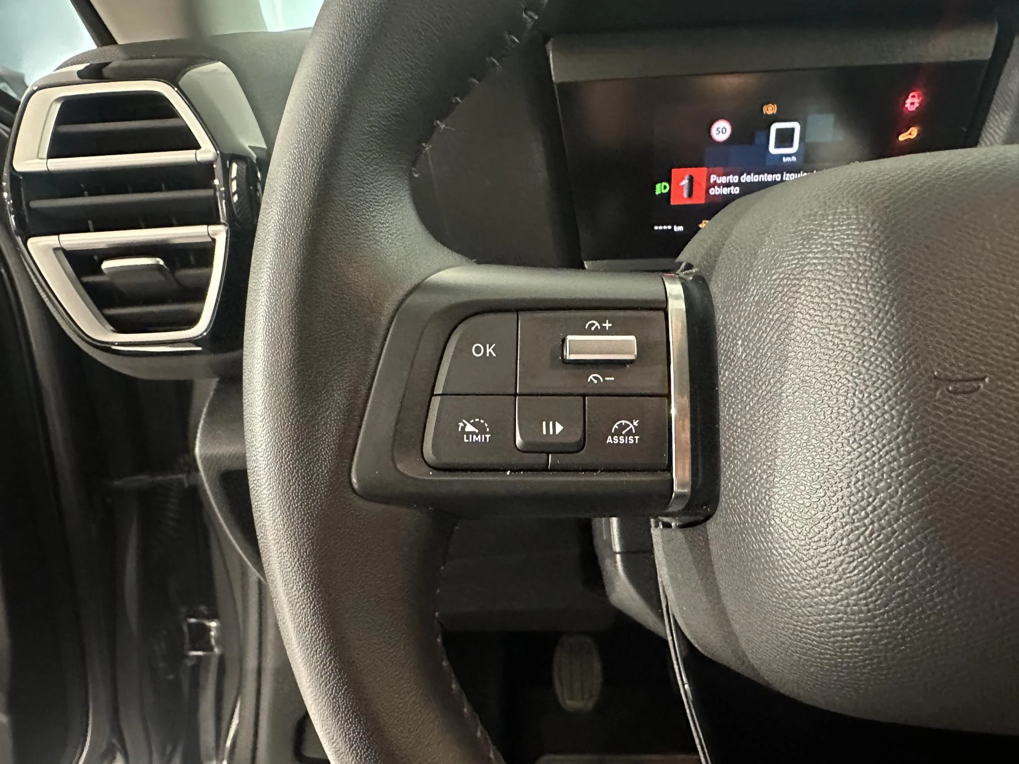 Citroën-C4 X-image-11
