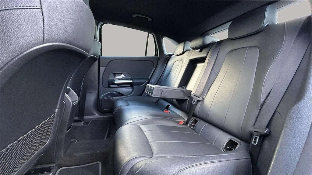 Mercedes-Benz-EQA-image-26