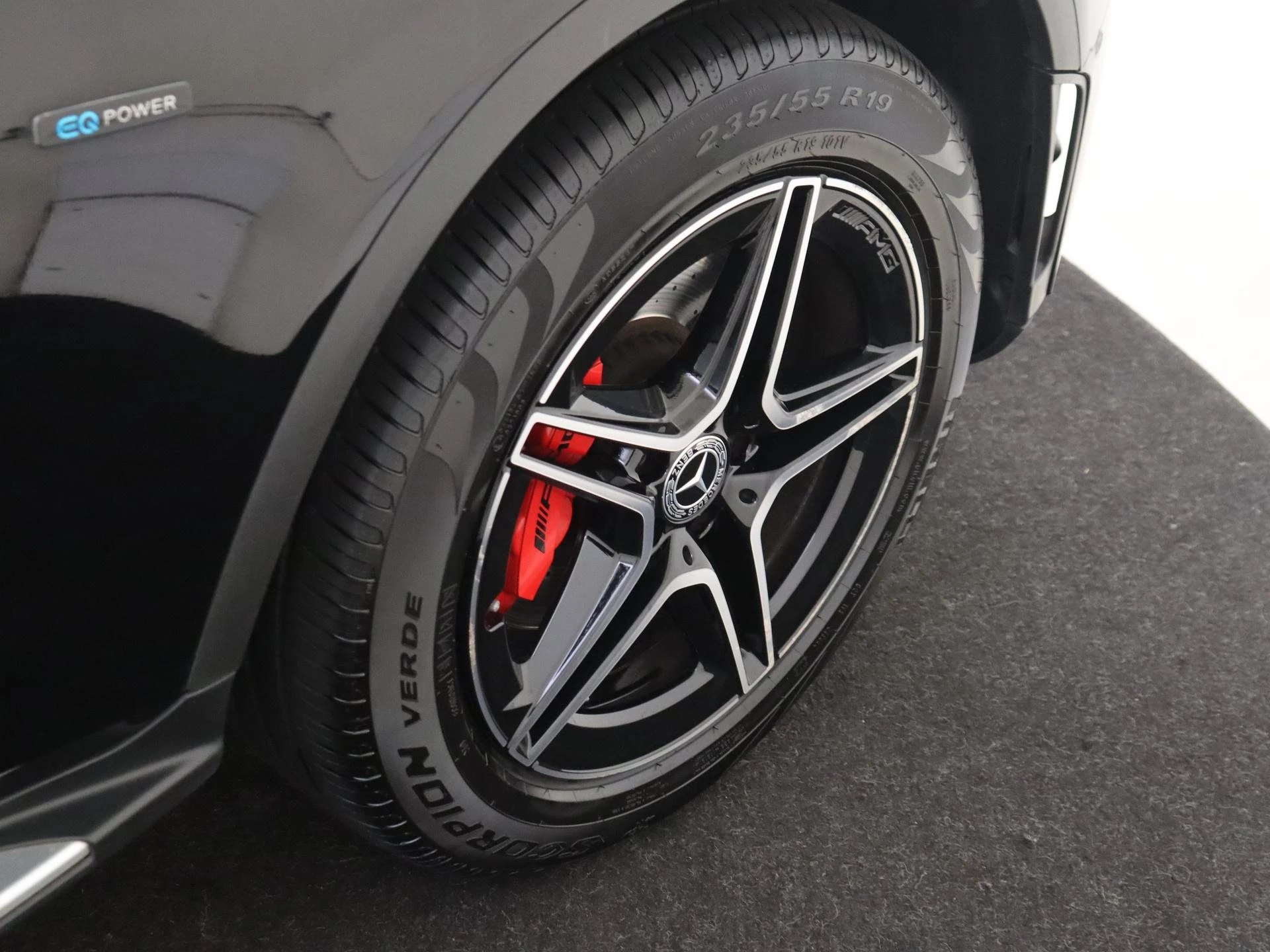 Mercedes-Benz-GLC-image-32