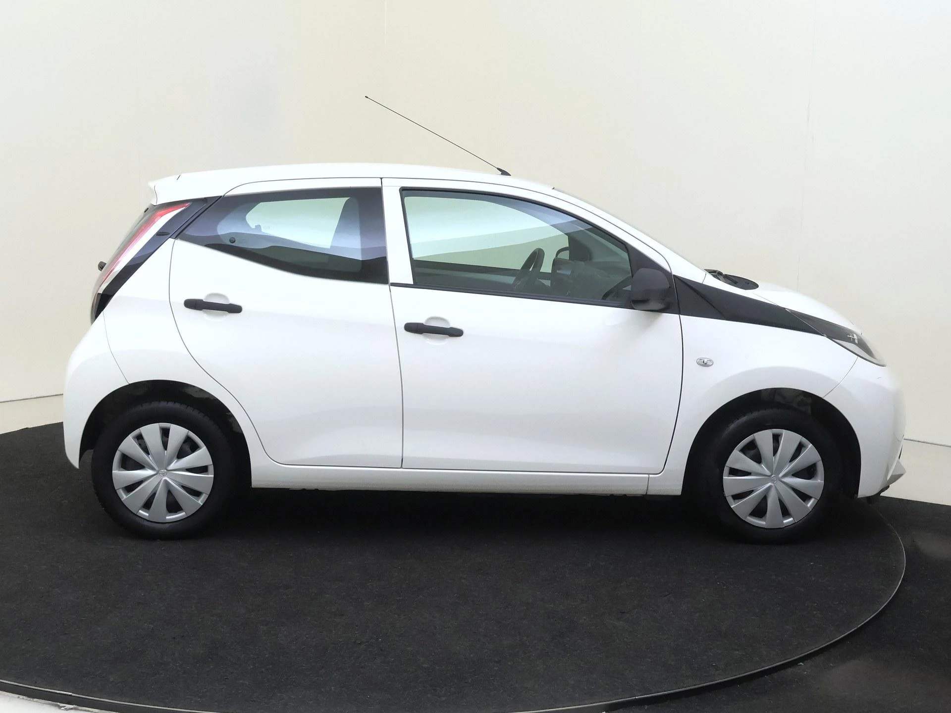 Toyota Aygo 1.0 VVT-i x