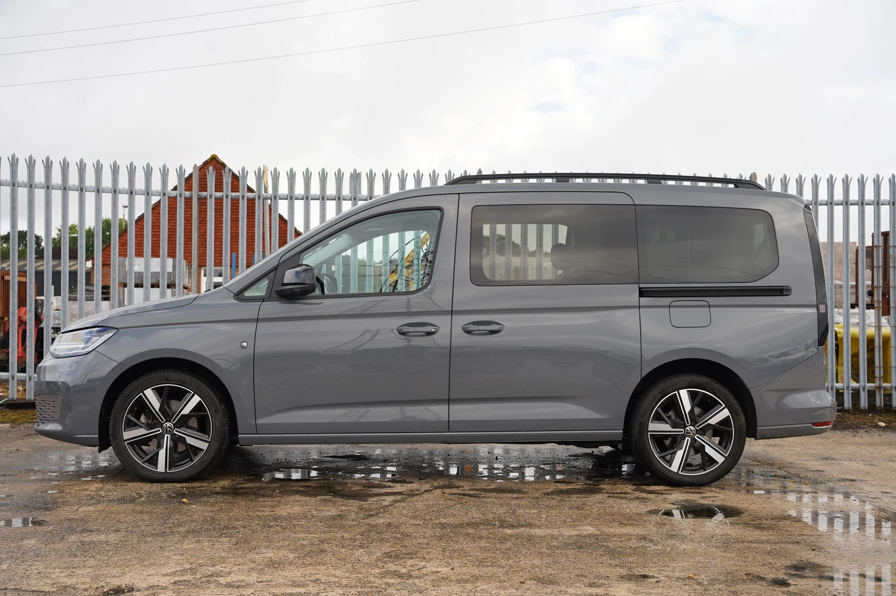 Volkswagen-Caddy-image-17