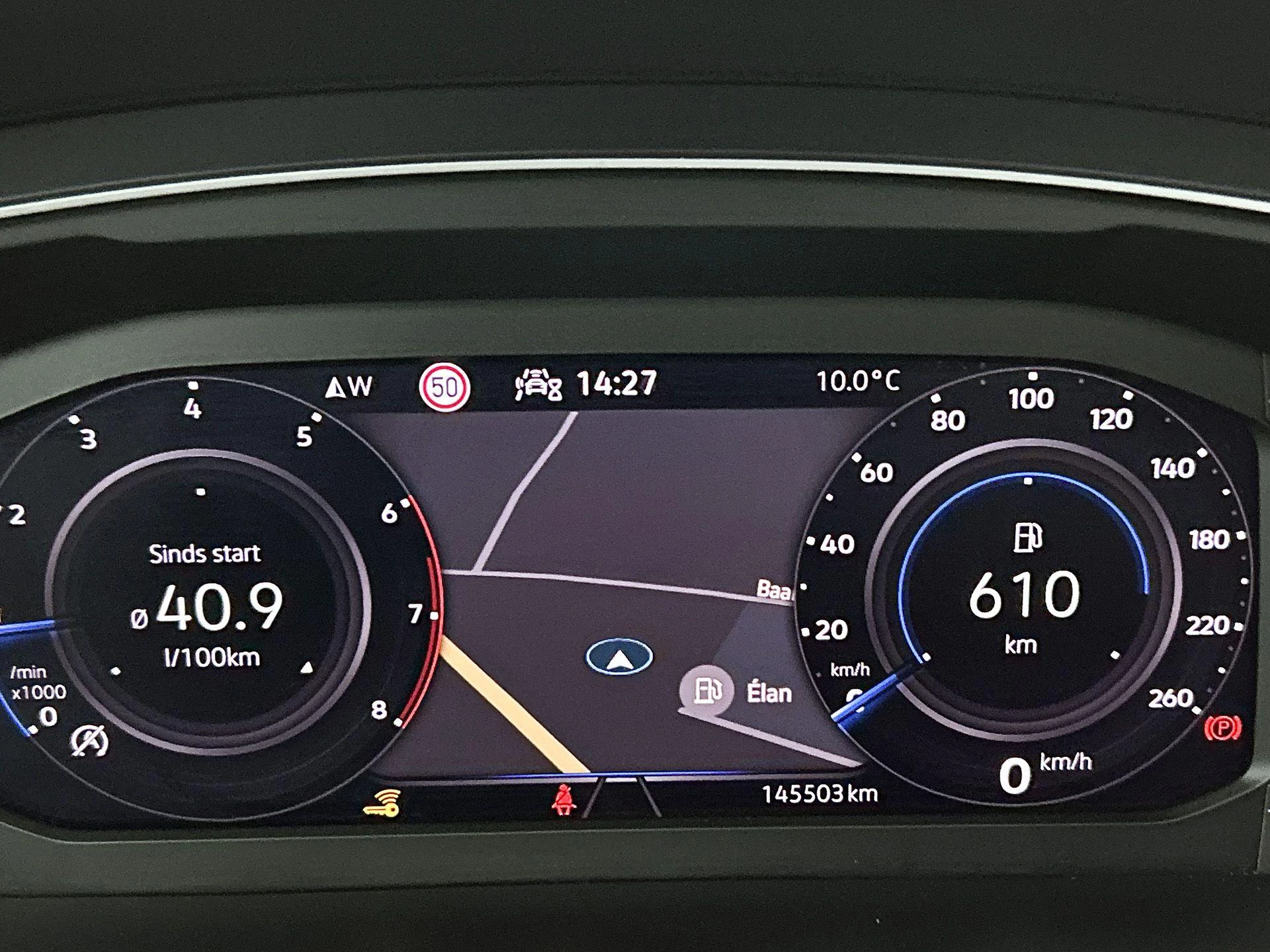 Volkswagen-Tiguan-image-19