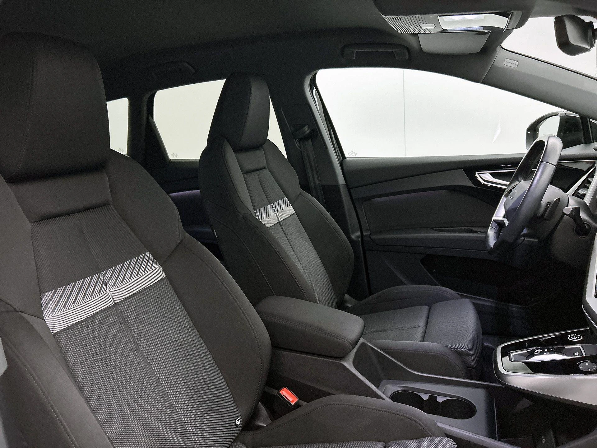 Audi-Q4 e-tron-image-32
