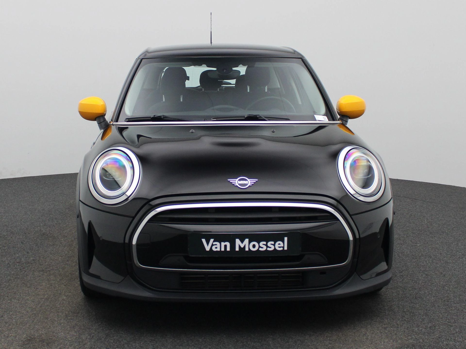 MINI-One-image-2