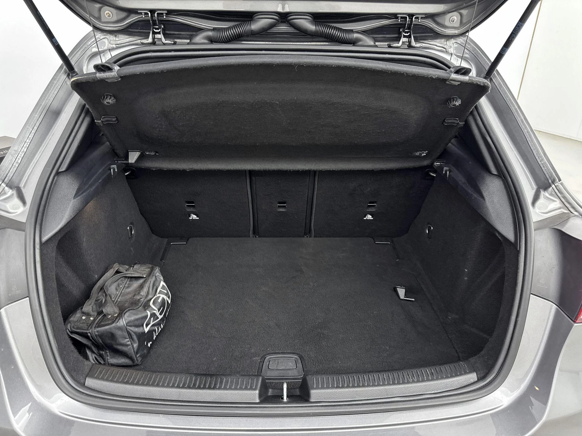 Mercedes-Benz-A-Klasse-image-23