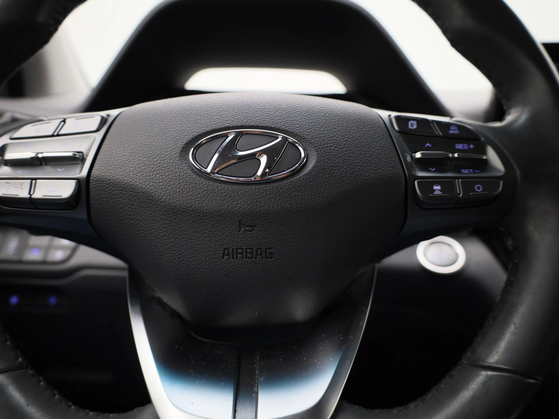 Hyundai-IONIQ-image-29
