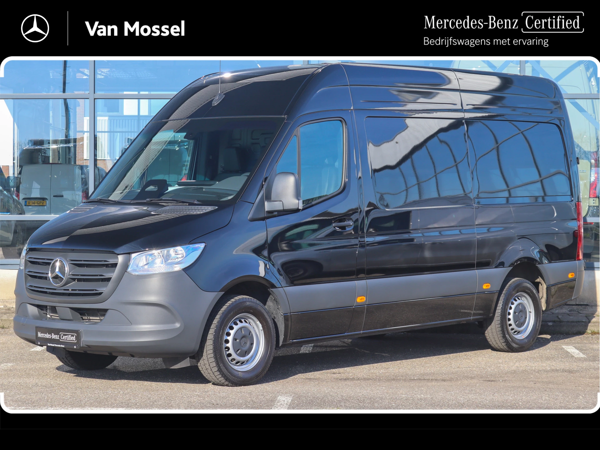 Mercedes-Benz-Sprinter-image-0