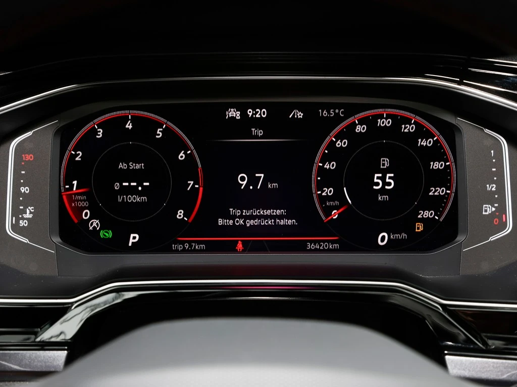 Volkswagen-Polo-image-13