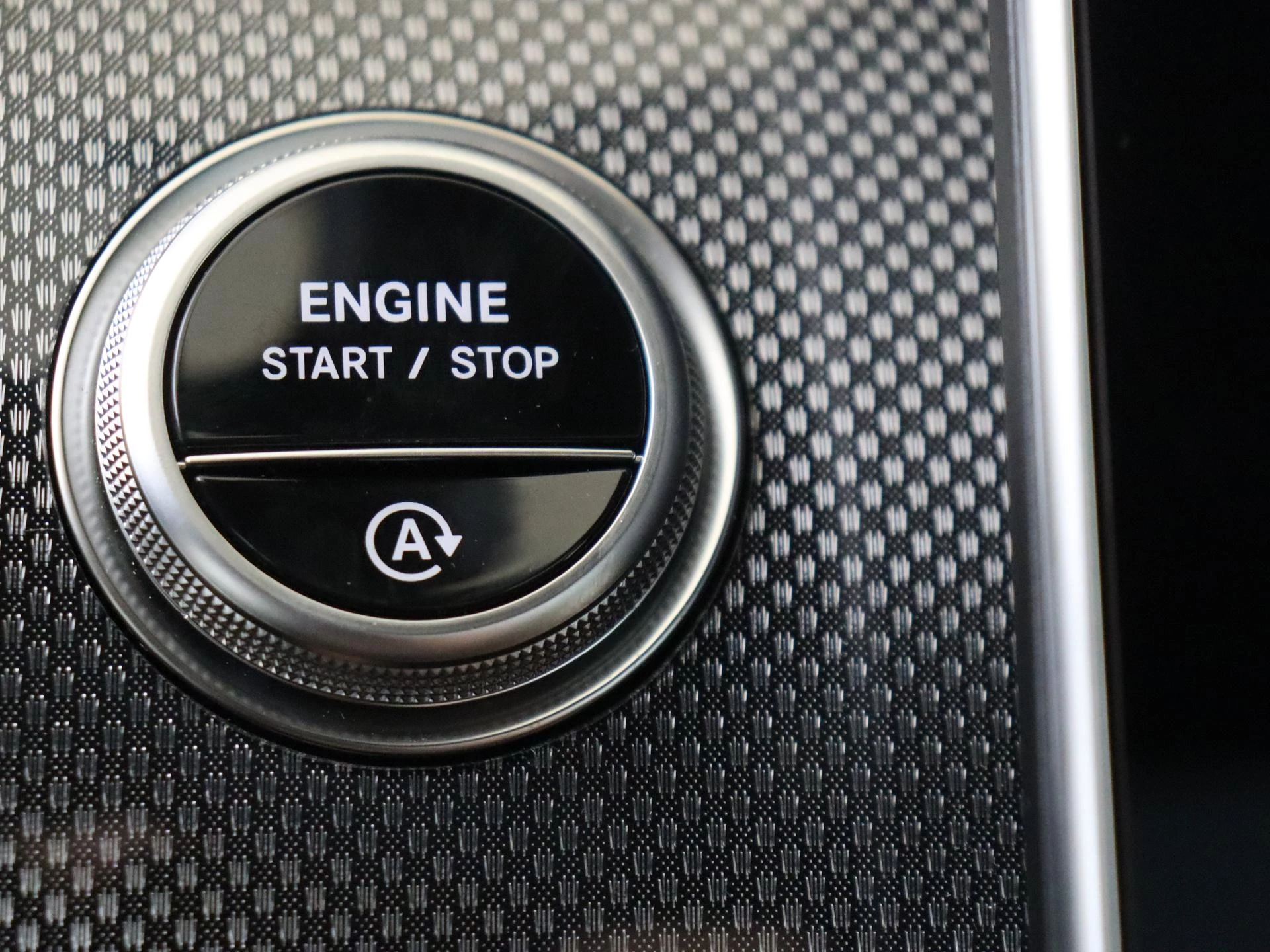 Mercedes-Benz-CLE-image-31