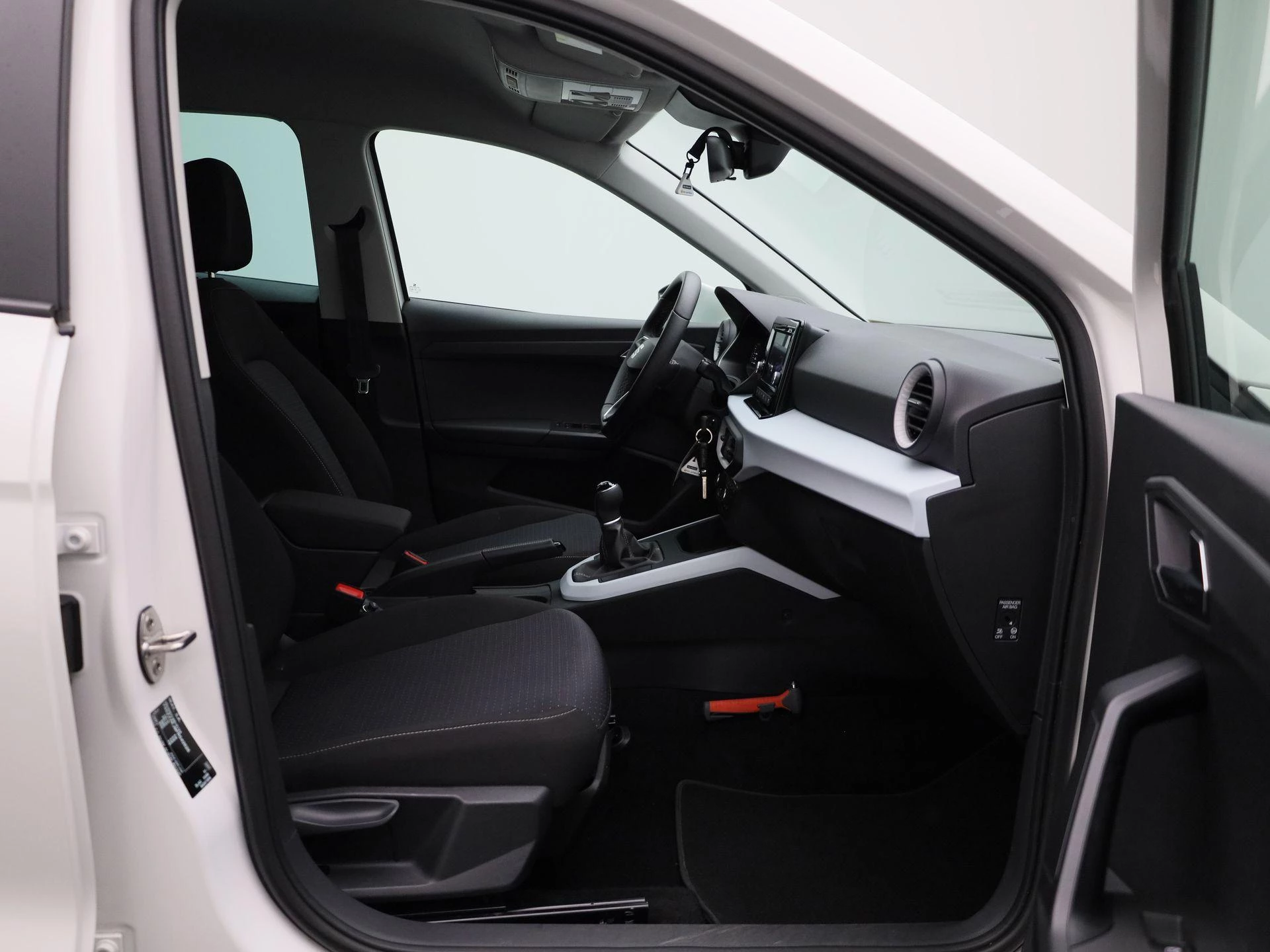 SEAT-Arona-image-31