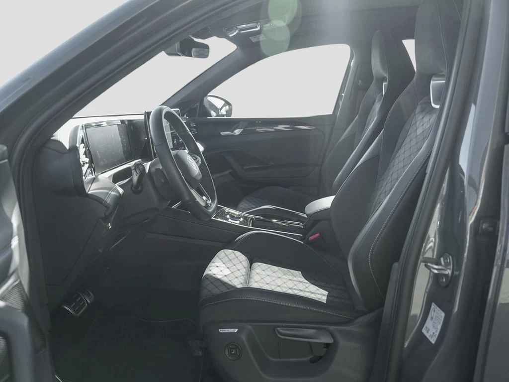 Volkswagen-Tiguan-image-14