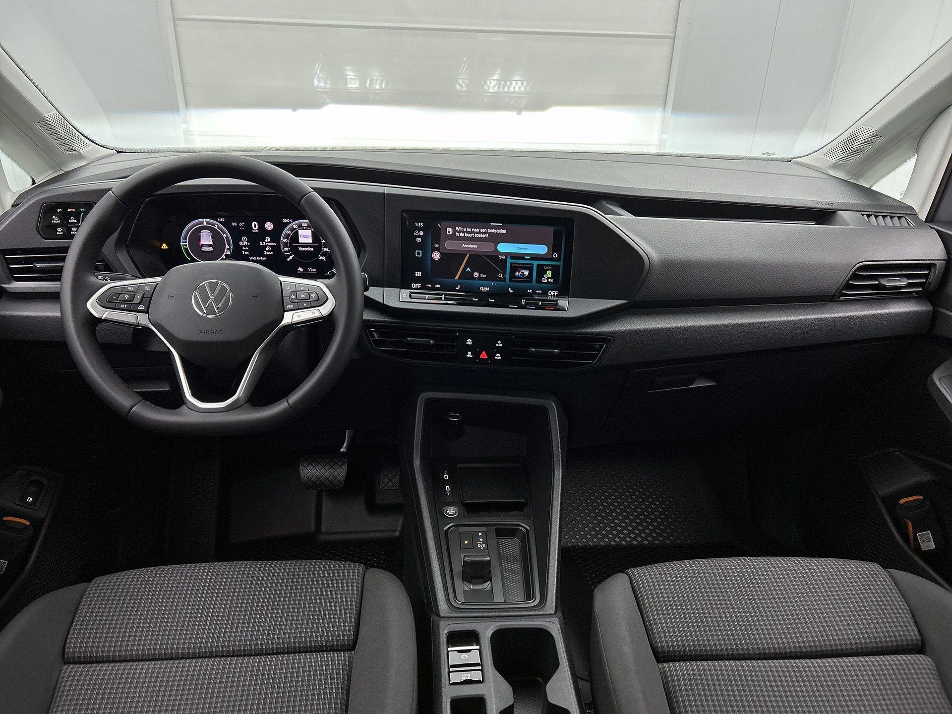 Volkswagen-Caddy-image-21