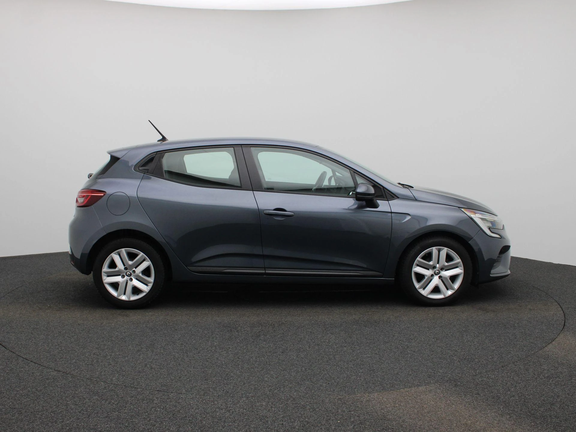 Renault-Clio-image-5