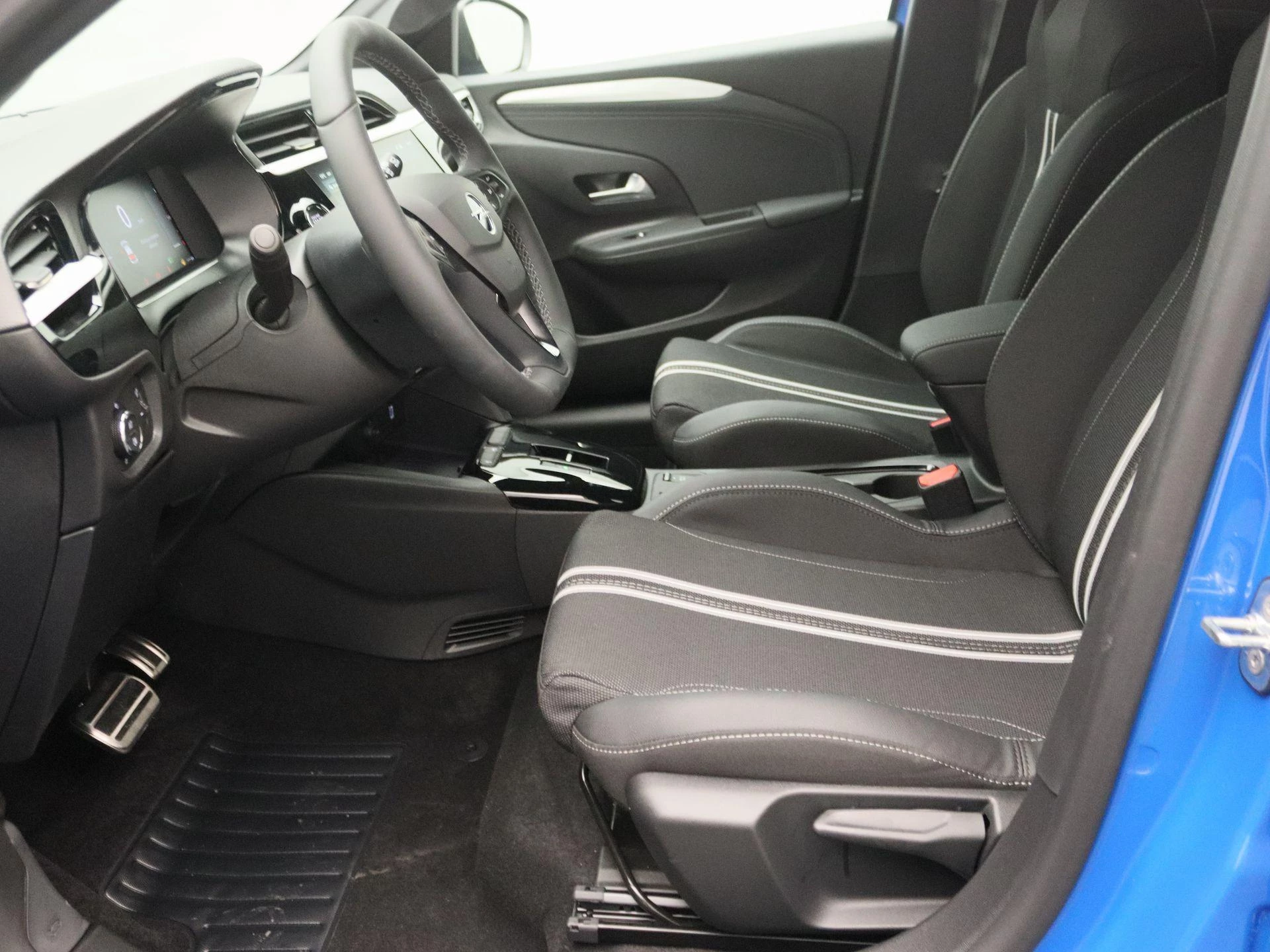 Opel-Corsa-image-12