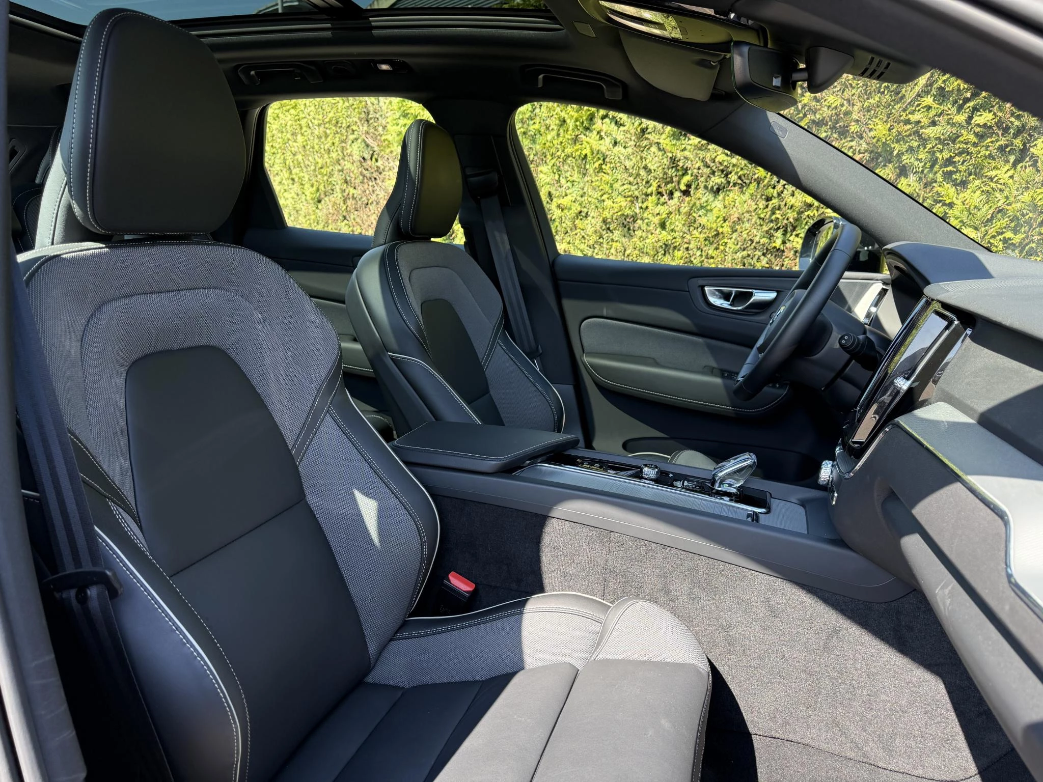 Volvo XC60 T6 Plug-in Hybrid AWD Plus Black Edition