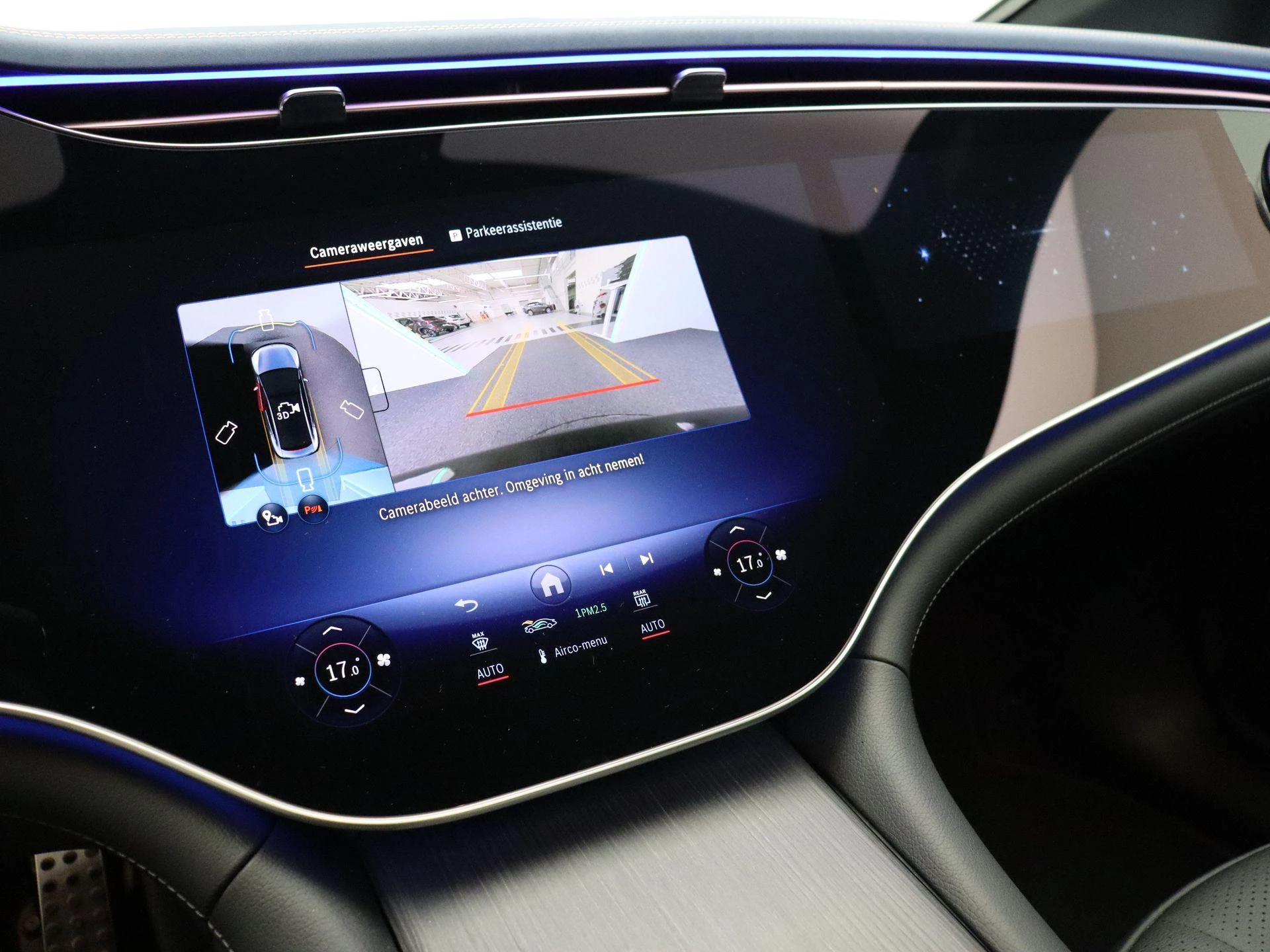 Mercedes-Benz-EQE-image-12