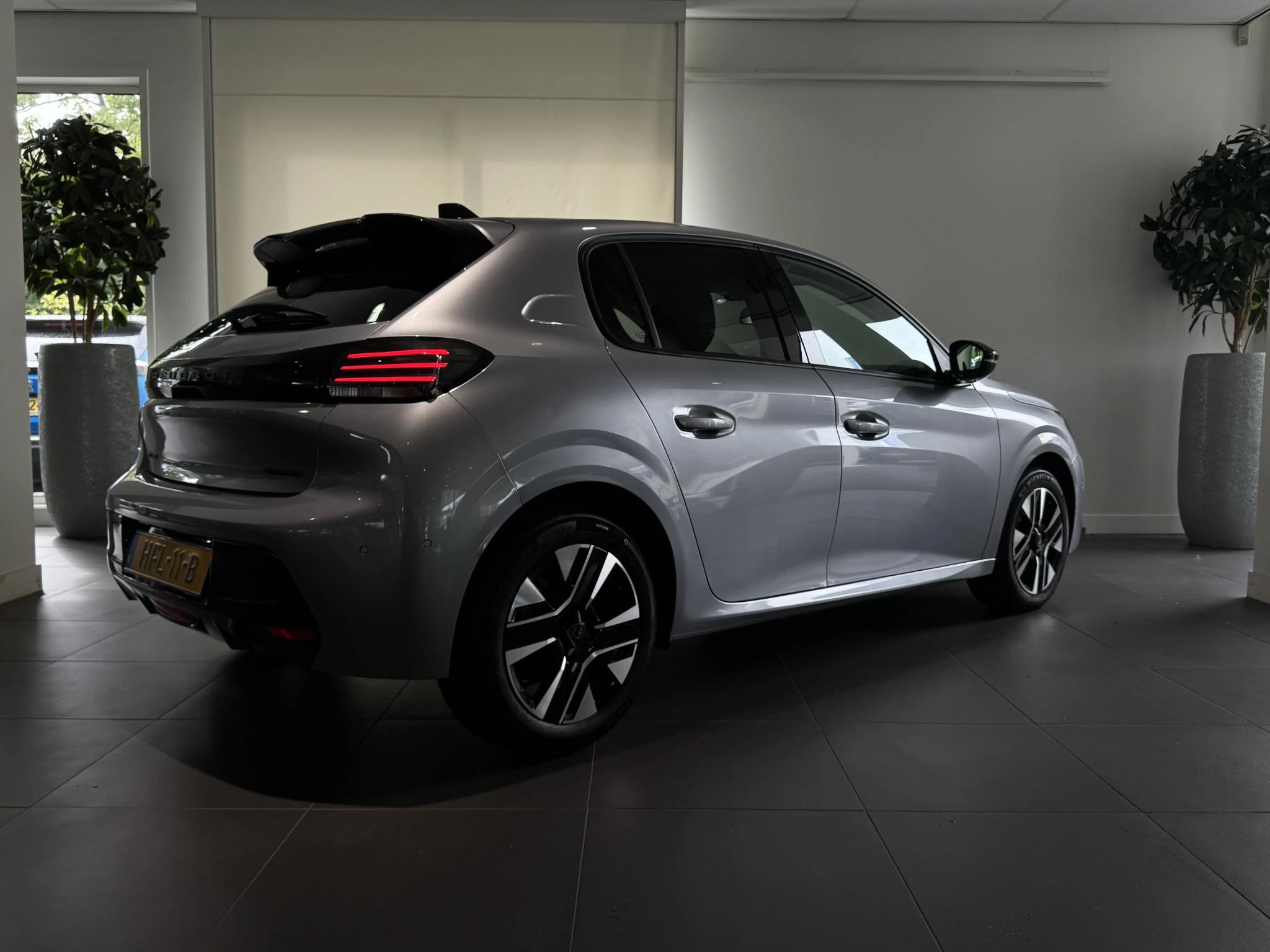 Peugeot-208-image-45