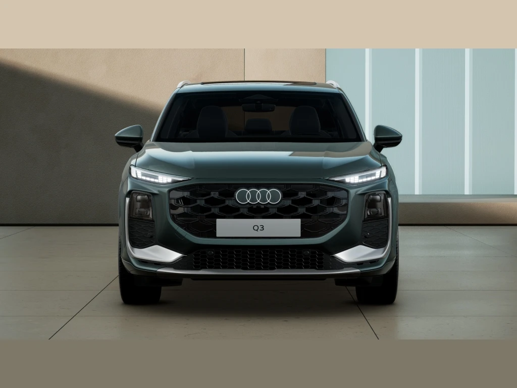 Audi Q3 TFSI UPE 61.635 Tech plus S line Panorama LED