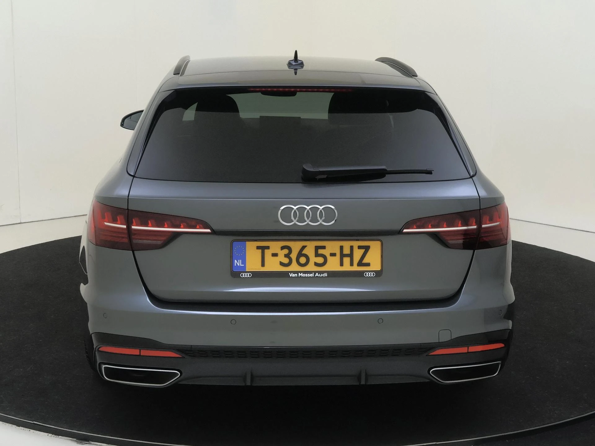 Audi-A4-image-6