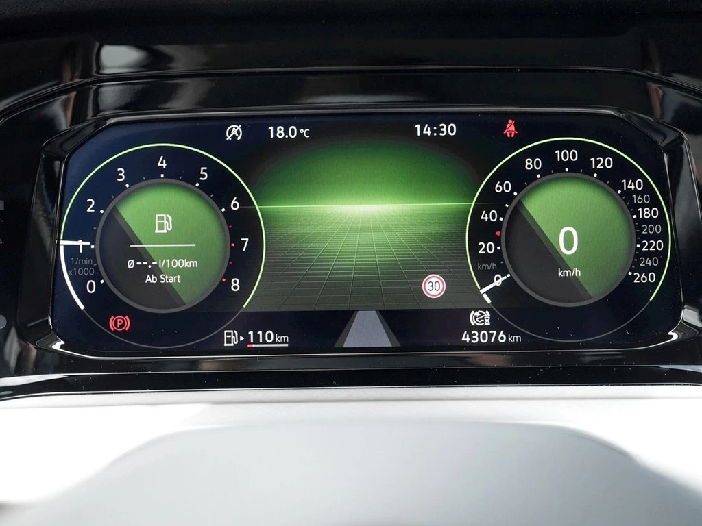 Volkswagen Golf VIII 1.5 TSI Life Navi/LED/ShZ