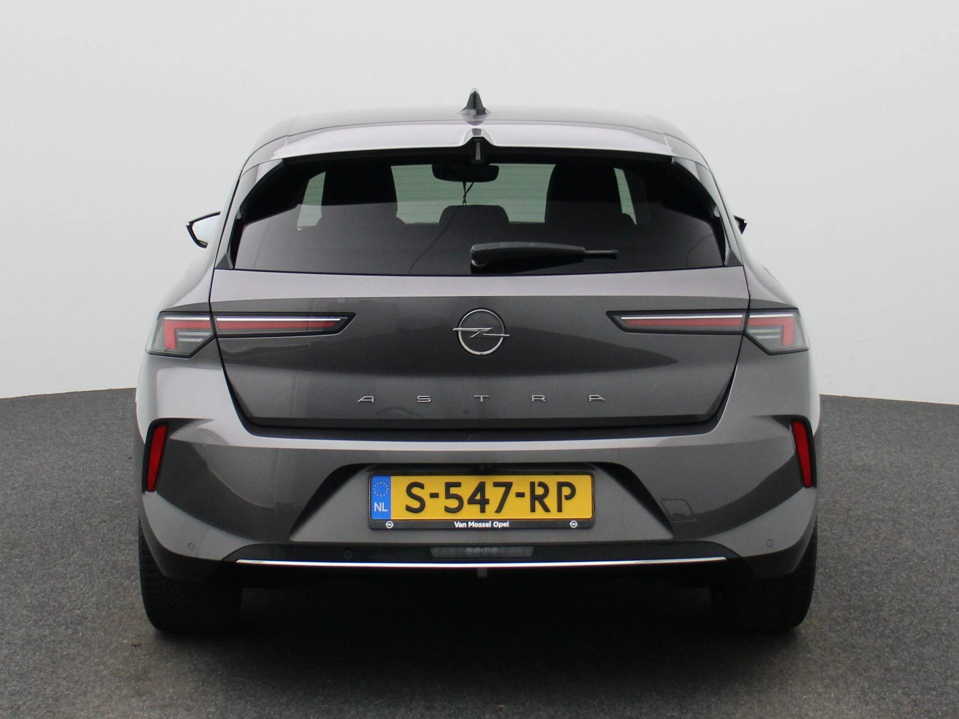 Opel-Astra-image-4