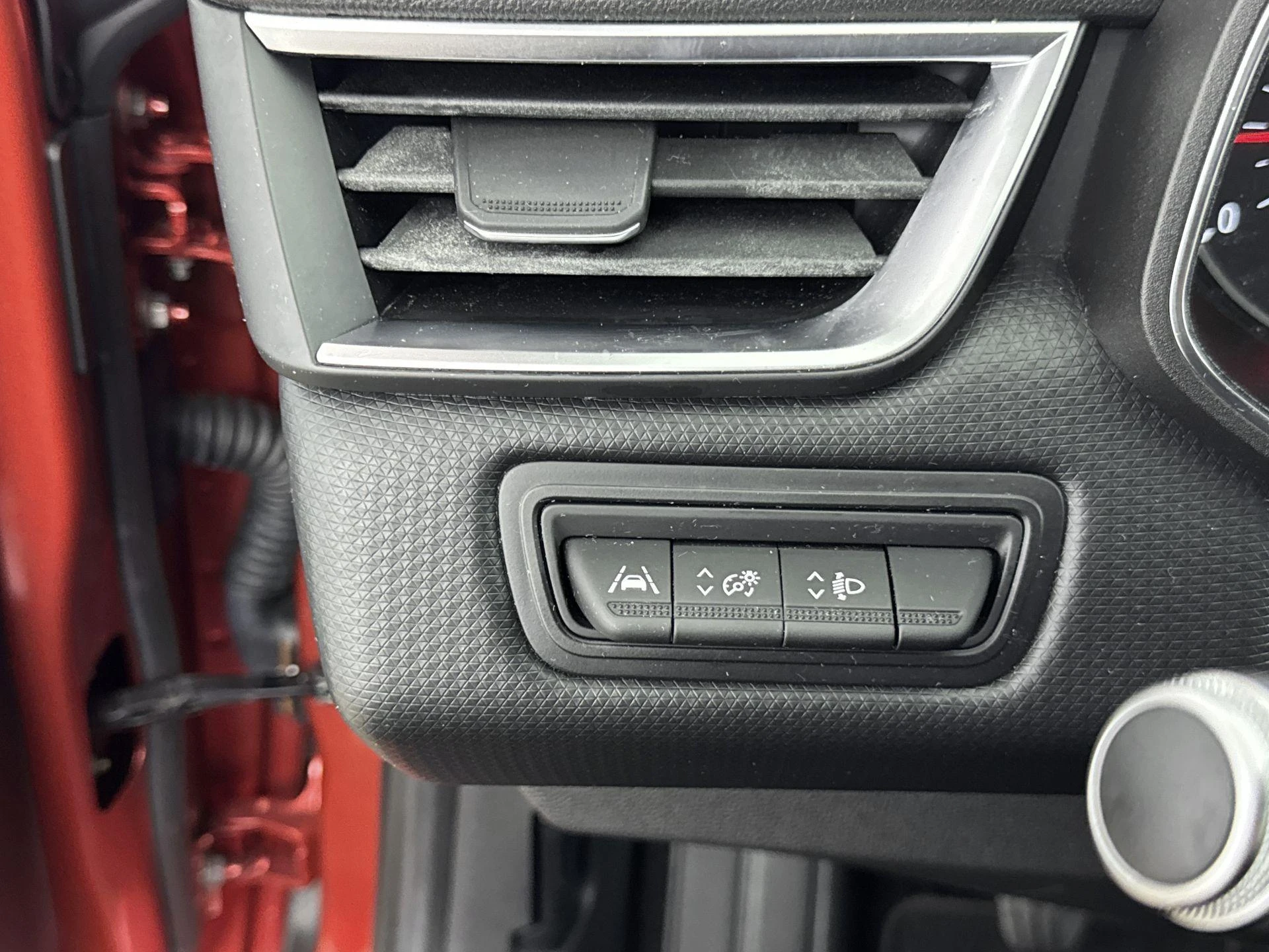 Renault-Clio-image-18
