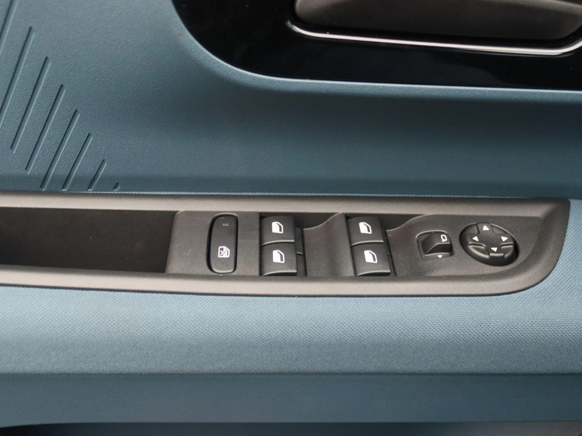 Fiat-Grande Panda-image-18