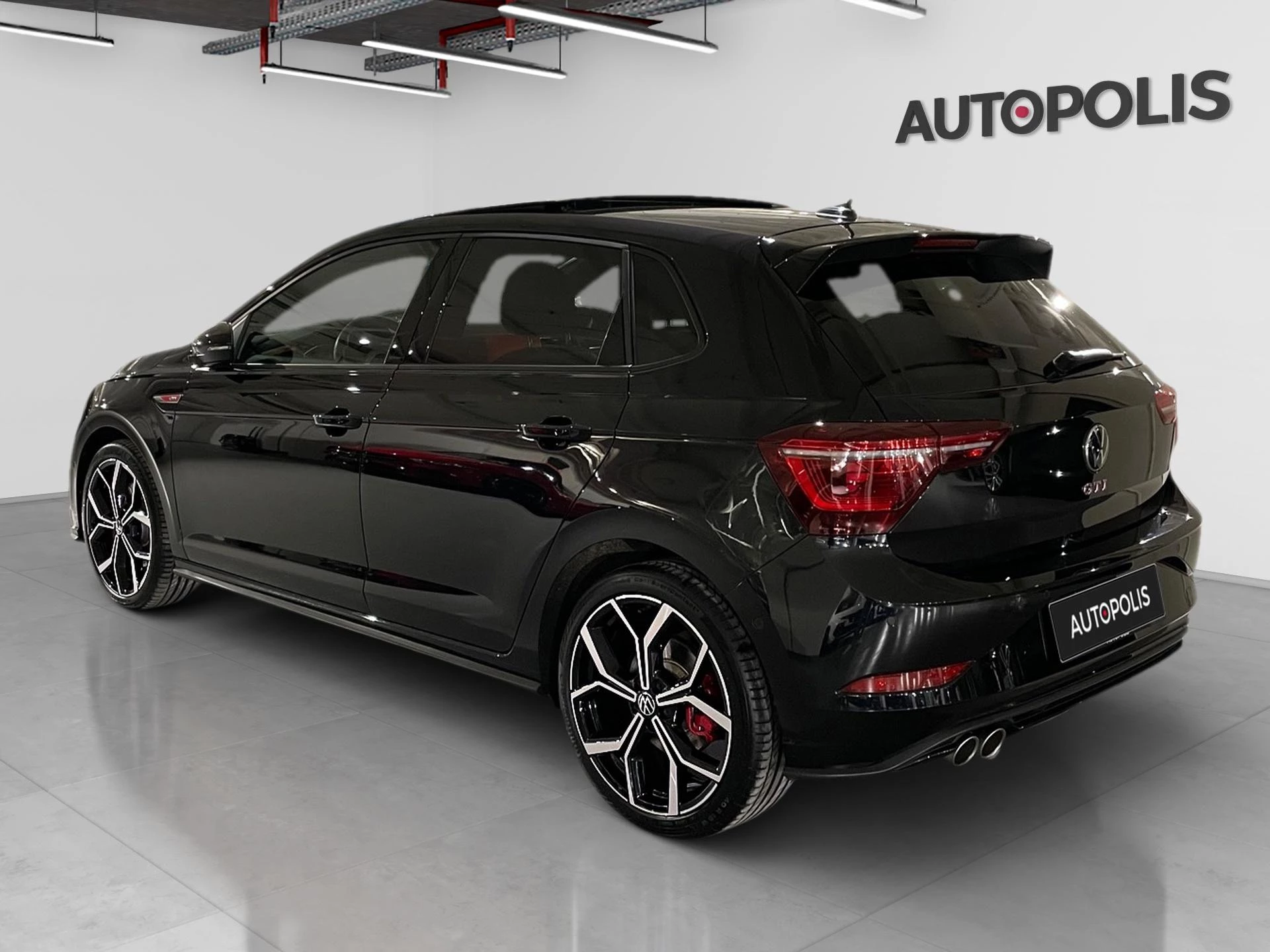 Volkswagen-Polo-image-14