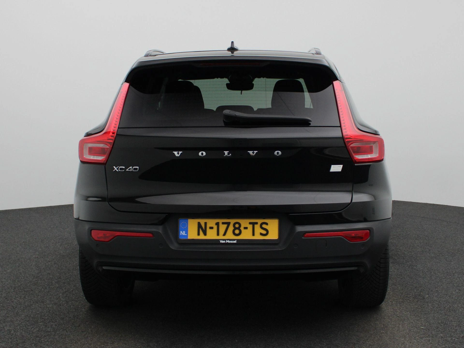 Volvo-XC40-image-4