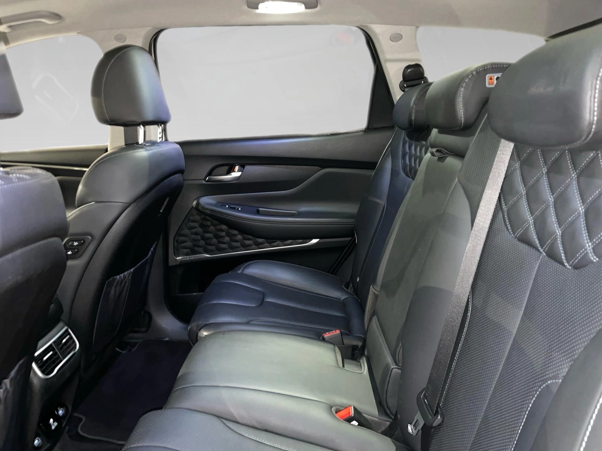 Hyundai Santa Fe 1.6 T-GDi Plug-in Hybrid 4x4 Shine Aut.