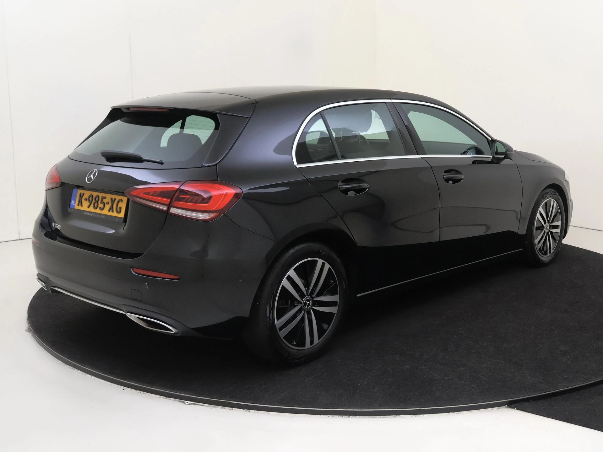 Mercedes-Benz-A-Klasse-image-3