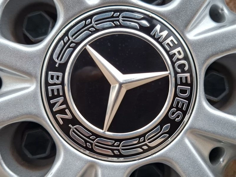 Mercedes-Benz A-Klasse 250 e LED Business-Paket 360° Kamera