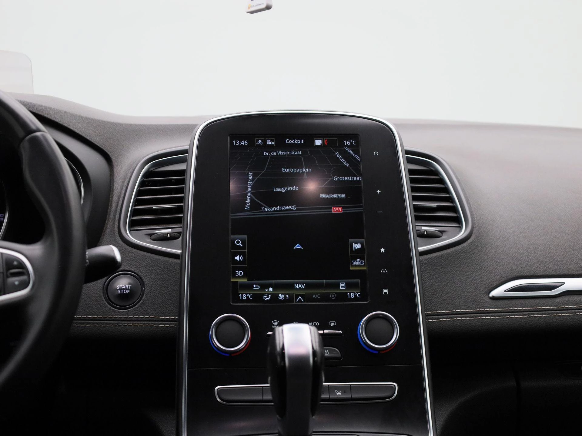 Renault-Grand Scénic-image-8