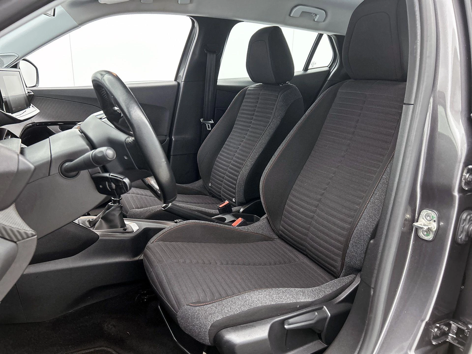 Peugeot-2008-image-34