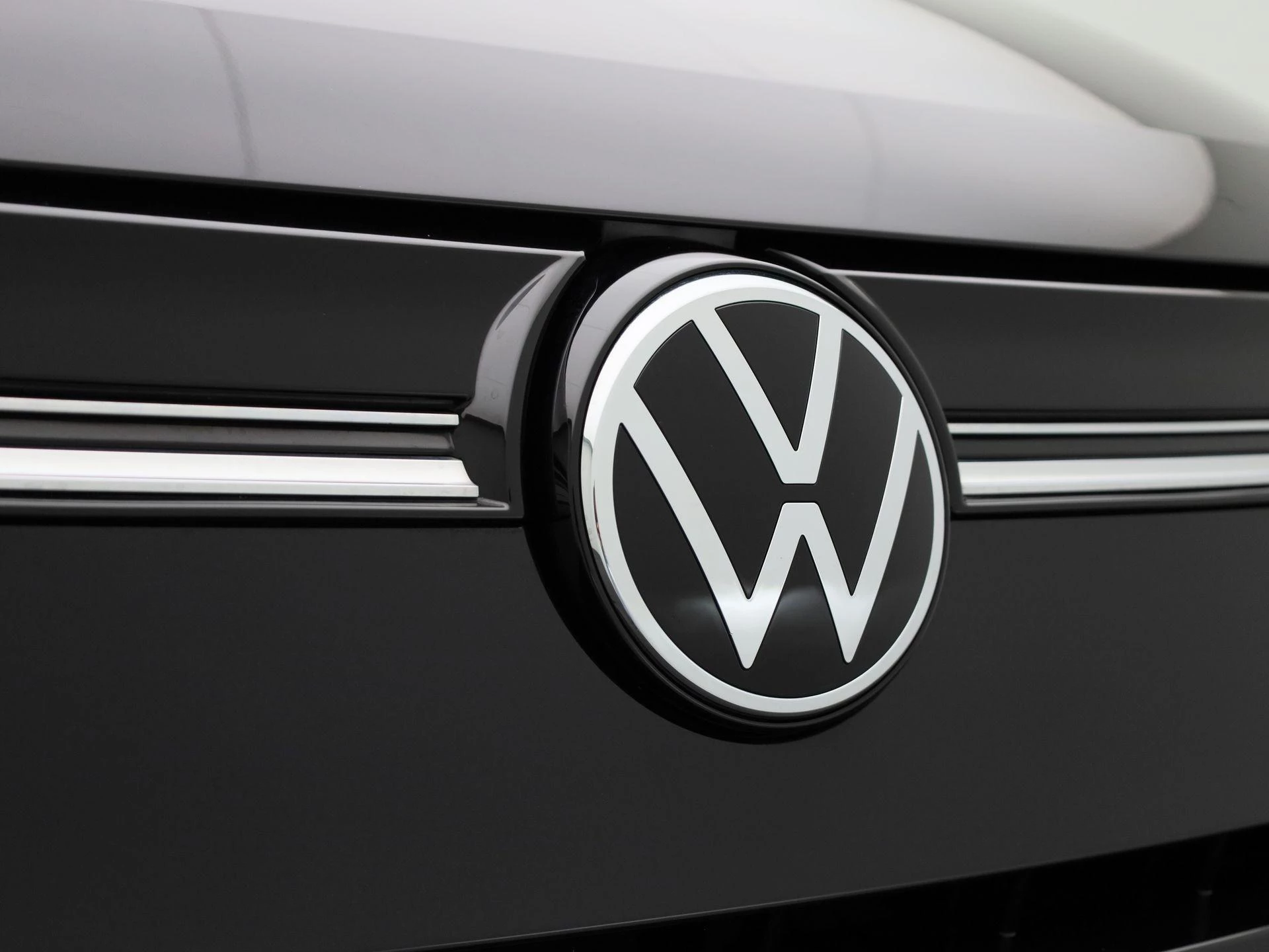 Volkswagen-Multivan-image-38