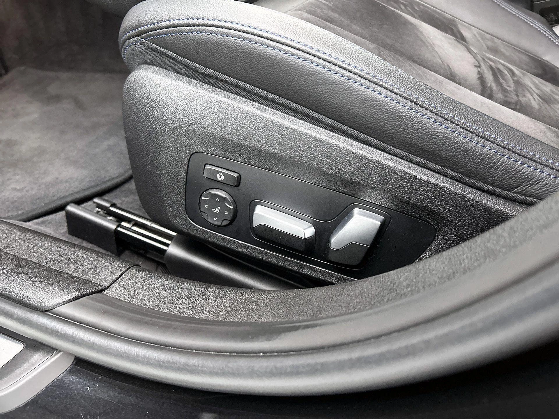 BMW-3 Serie-image-18