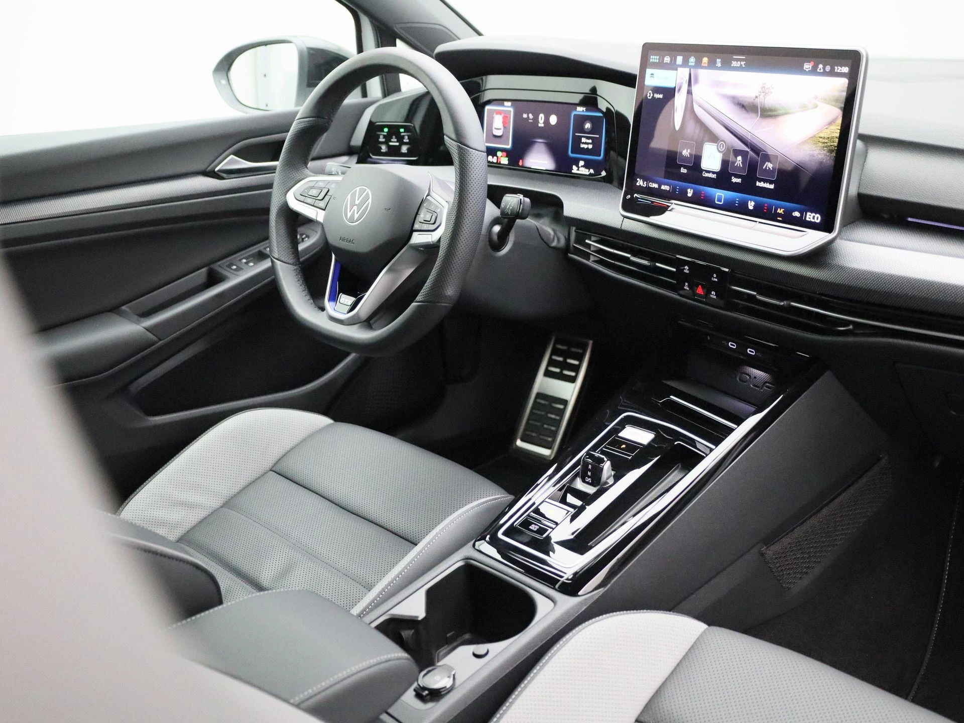 Volkswagen-Golf-image-41