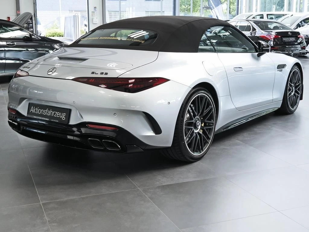 Mercedes-AMG-SL 63 AMG-image-16