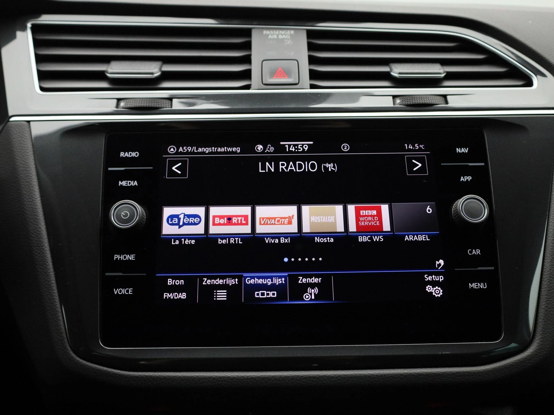 Volkswagen-Tiguan-image-21