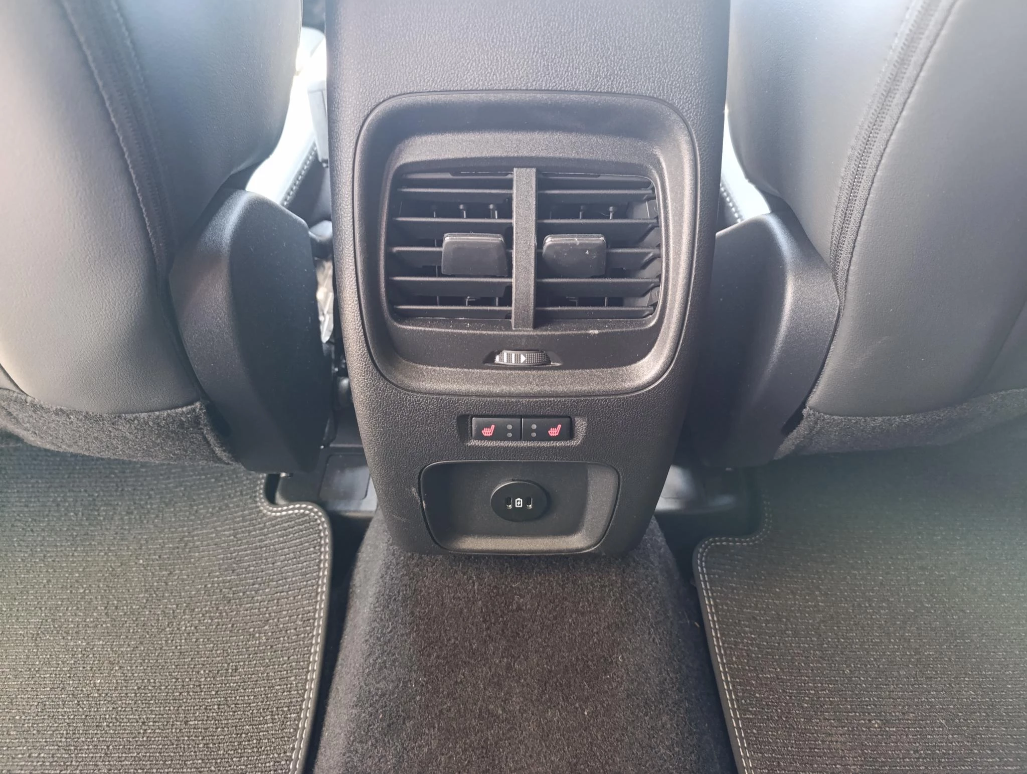 Ford Kuga 2.5 PHEV Sound Edition