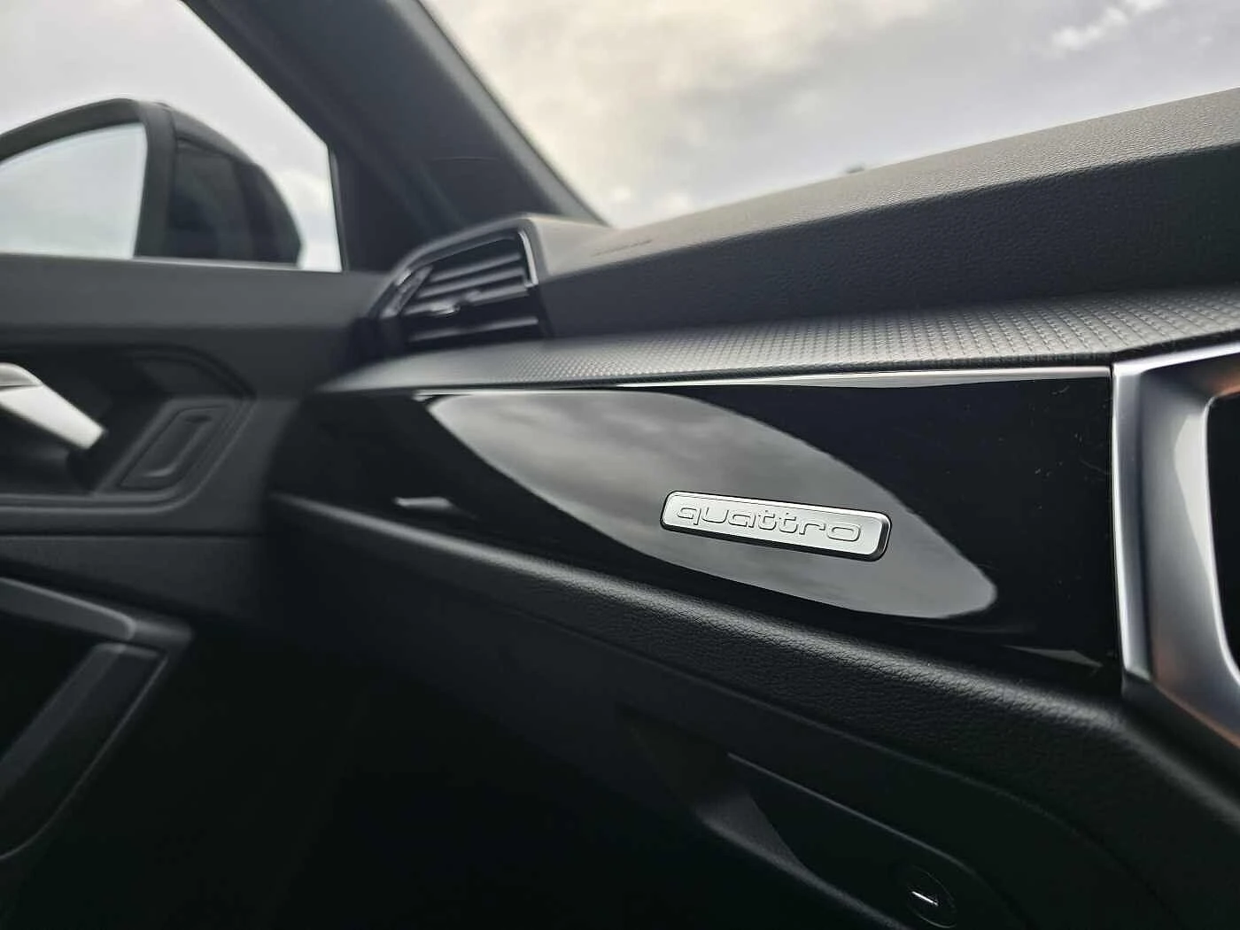 Audi-Q3-image-19