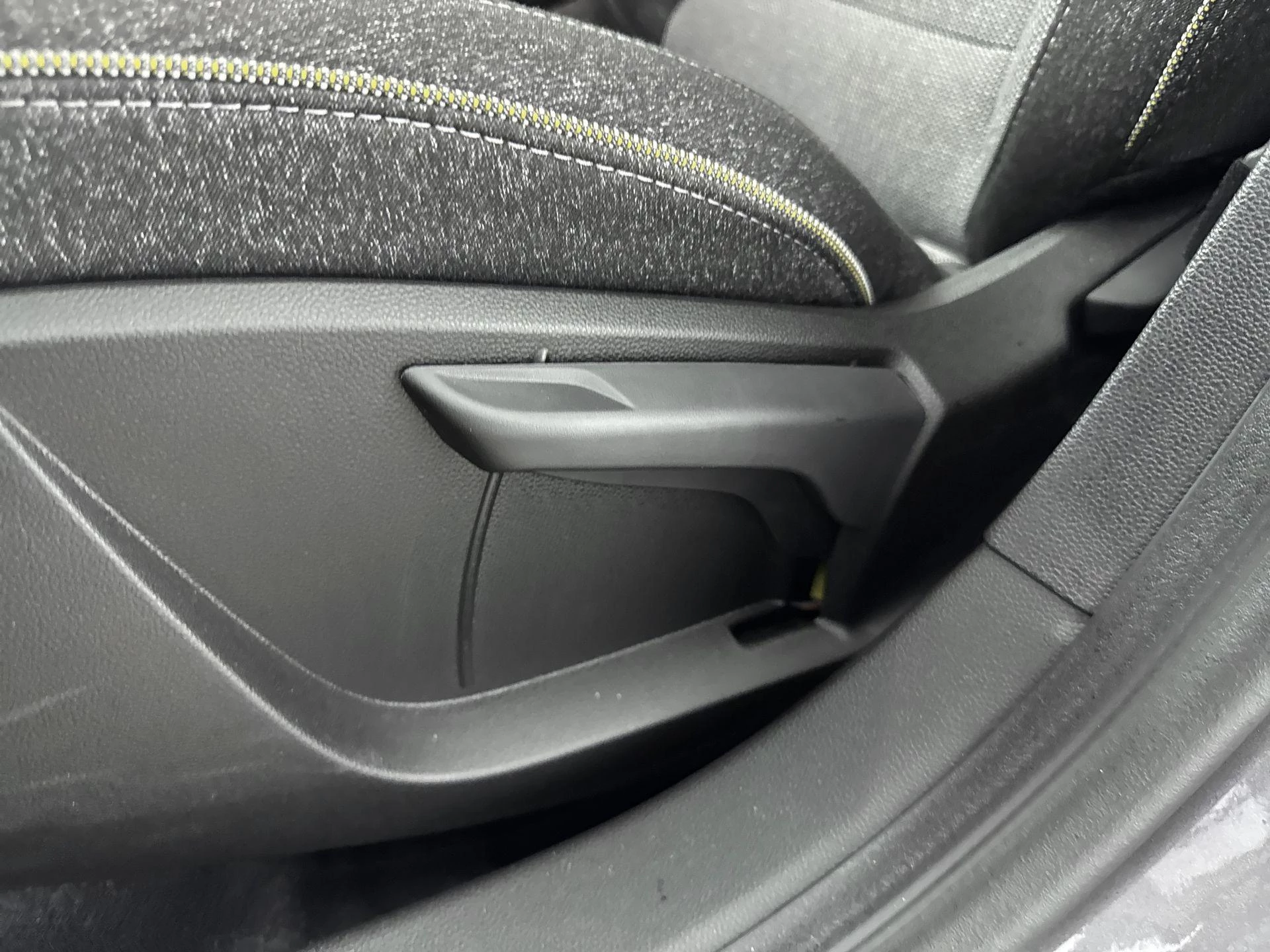 Renault Captur 1.8 E-Tech full hybrid 160Pk Techno