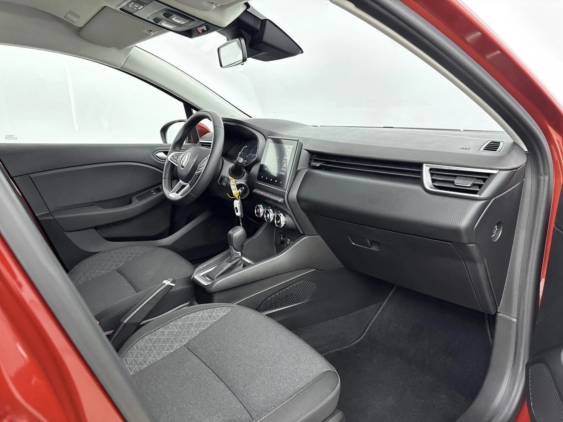 Renault-Clio-image-16