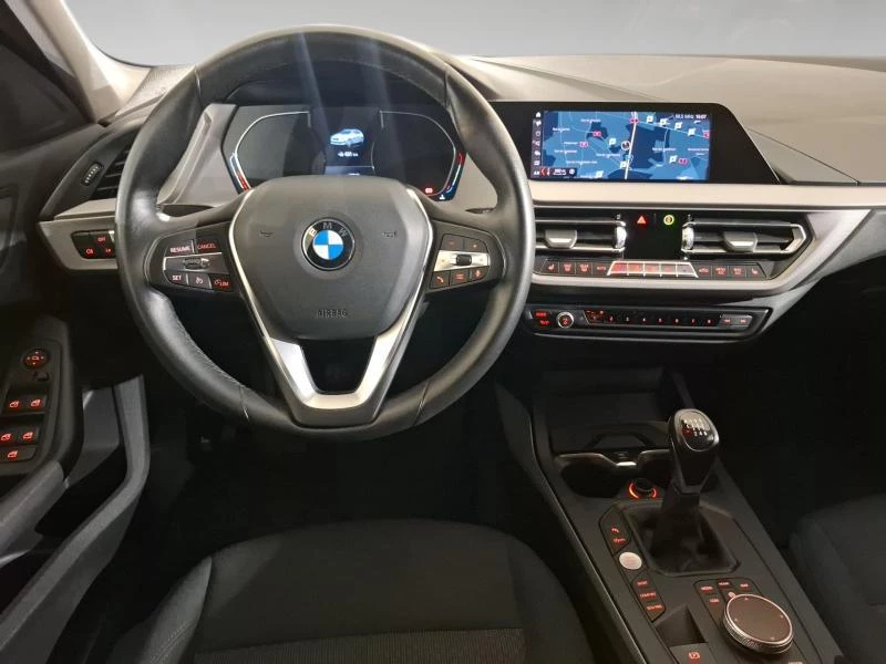 BMW-Série 1-image-5