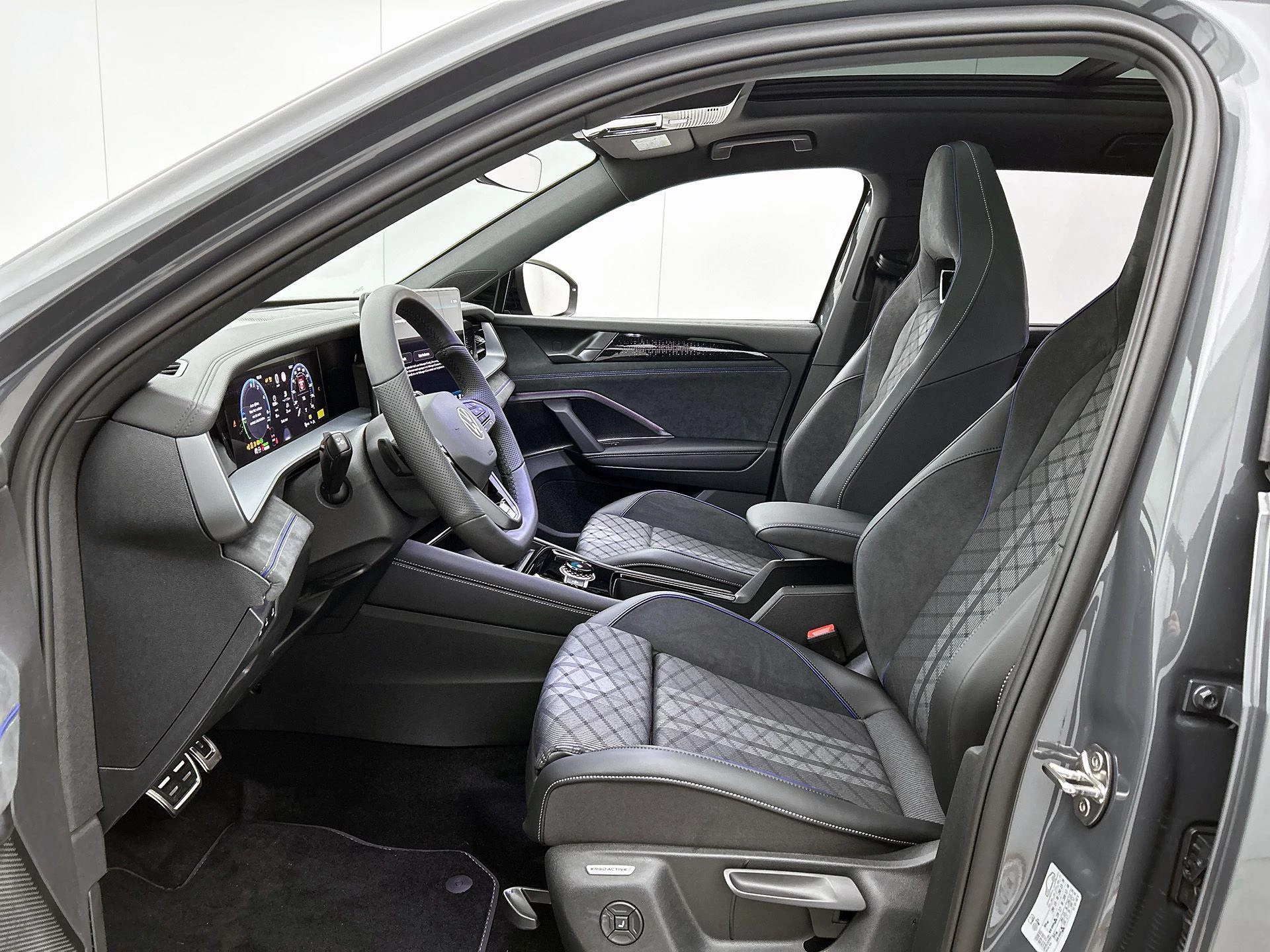 Volkswagen Tayron 1.5 eHybrid R-Line Edition