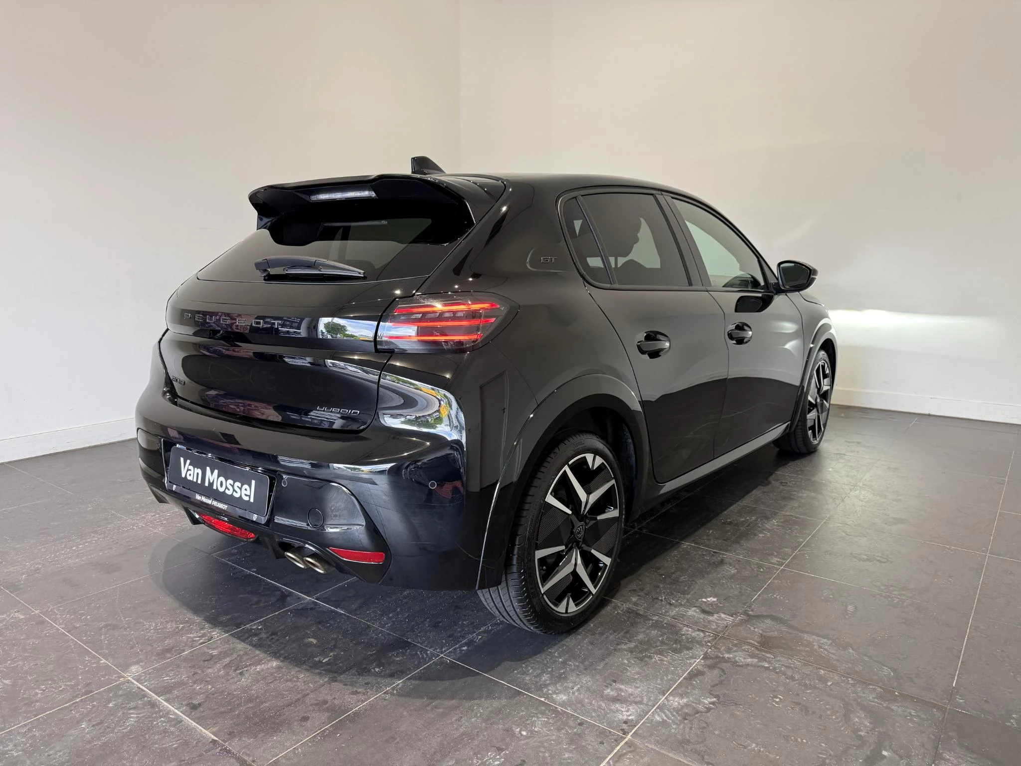 Peugeot 208 1.2 Hybrid 145 e-DCS6 GT