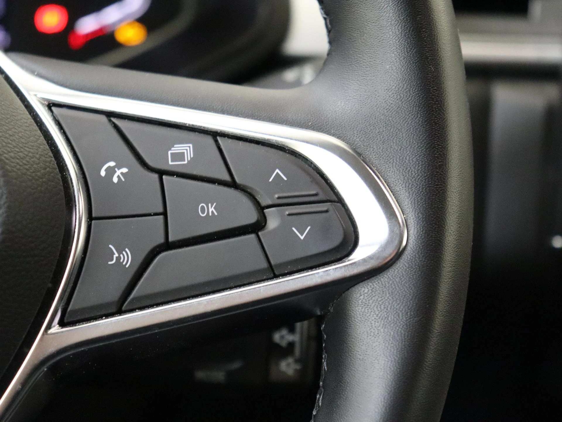 Renault-Captur-image-12