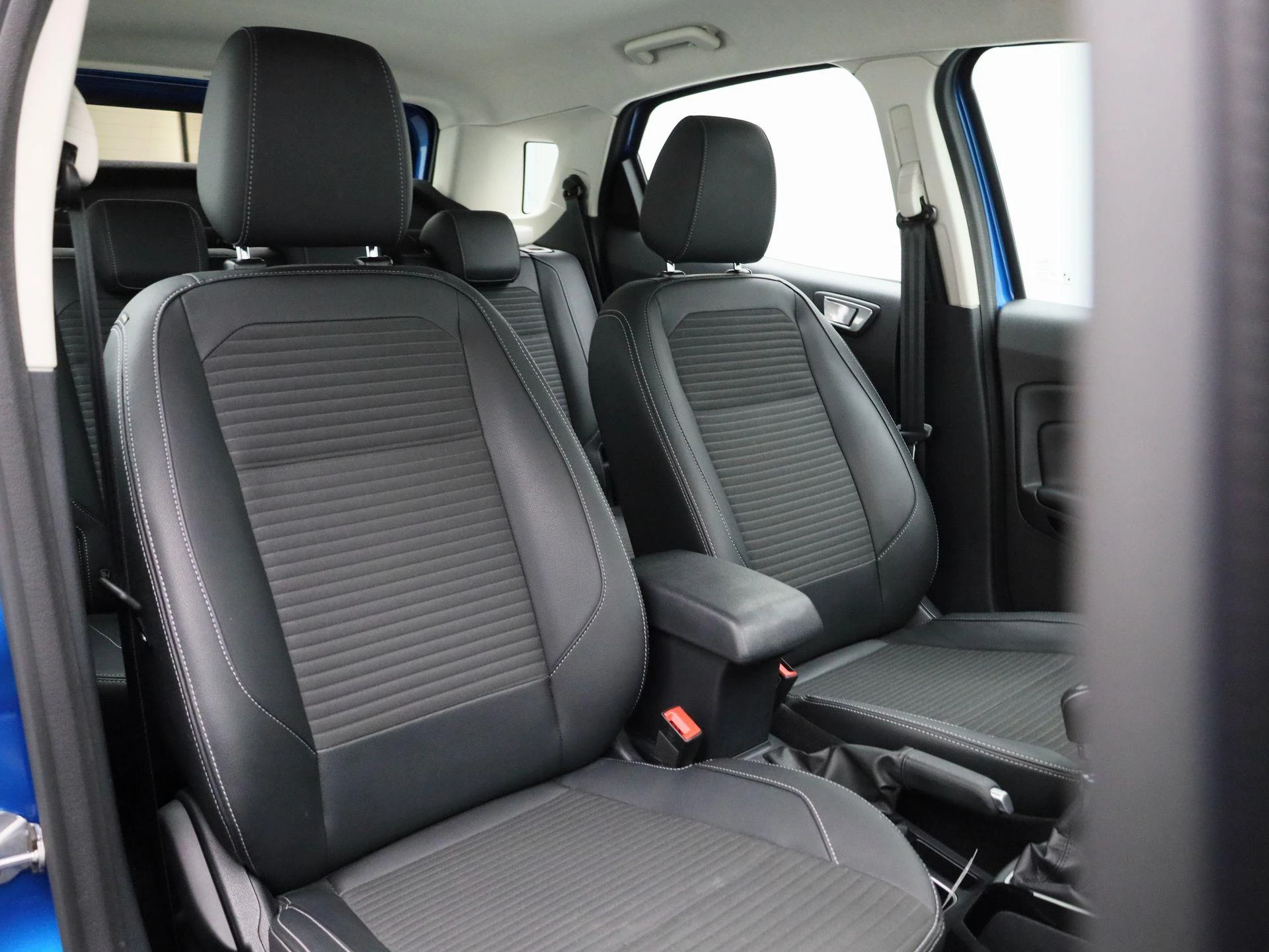 Ford-EcoSport-image-34