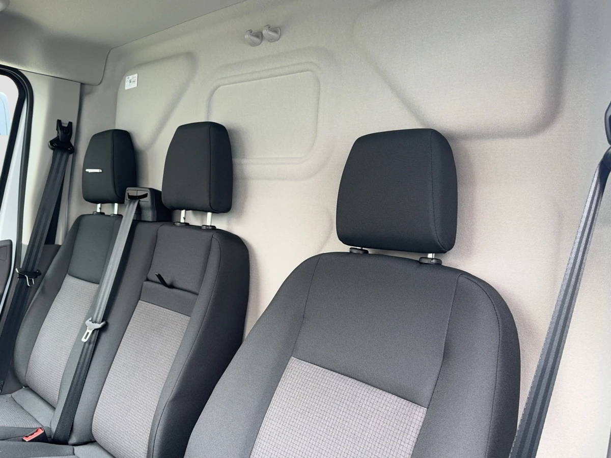 Ford-Transit-image-7